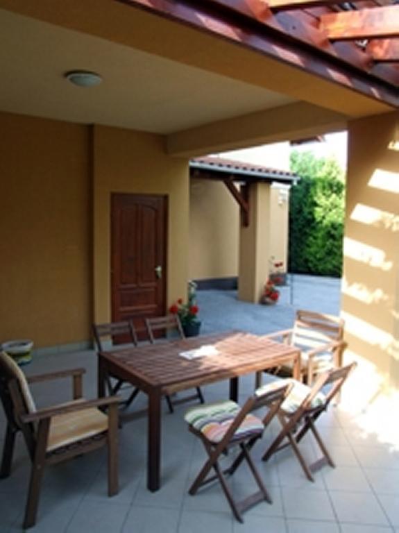 Ilona Apartmanhaz Komárom Δωμάτιο φωτογραφία
